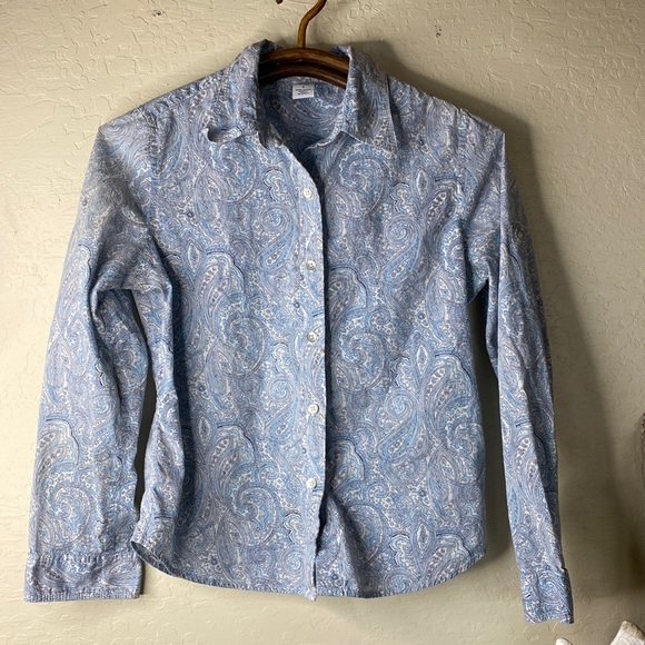 🔴5/$25🔴 GAP button down - Picture 2 of 5